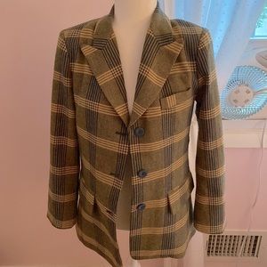 Classic Danielrainn sharp blazer